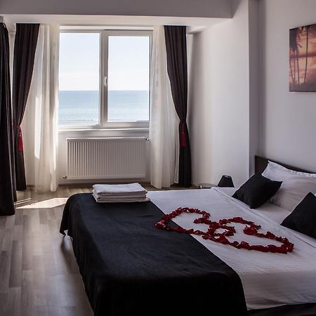 Oasis By The Sea - Summerland Apartment Mamaia Extérieur photo
