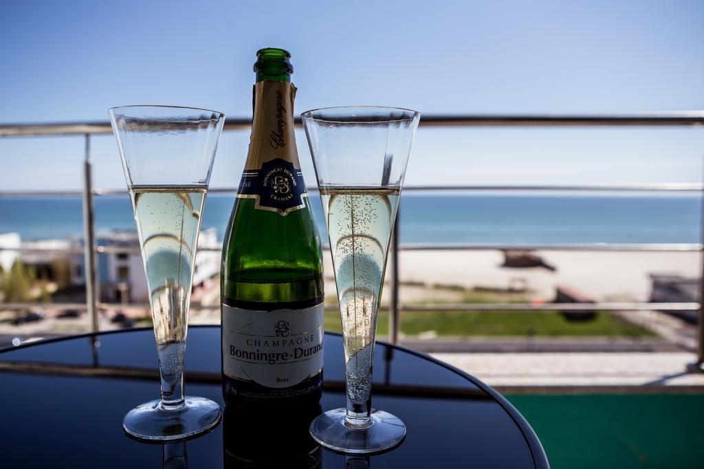 Oasis By The Sea - Summerland Apartment Mamaia Extérieur photo